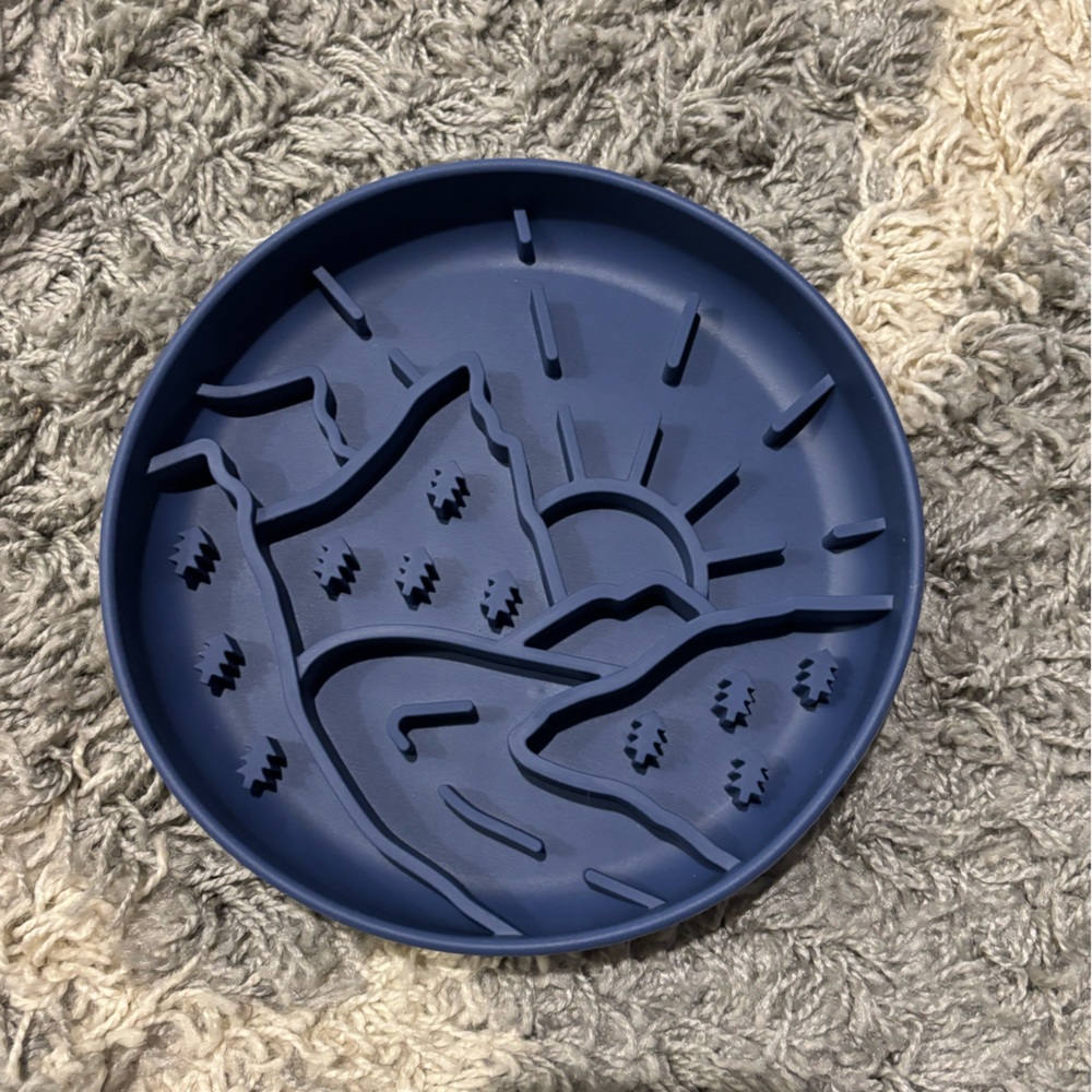 Dog slow feeder bowl (blue)